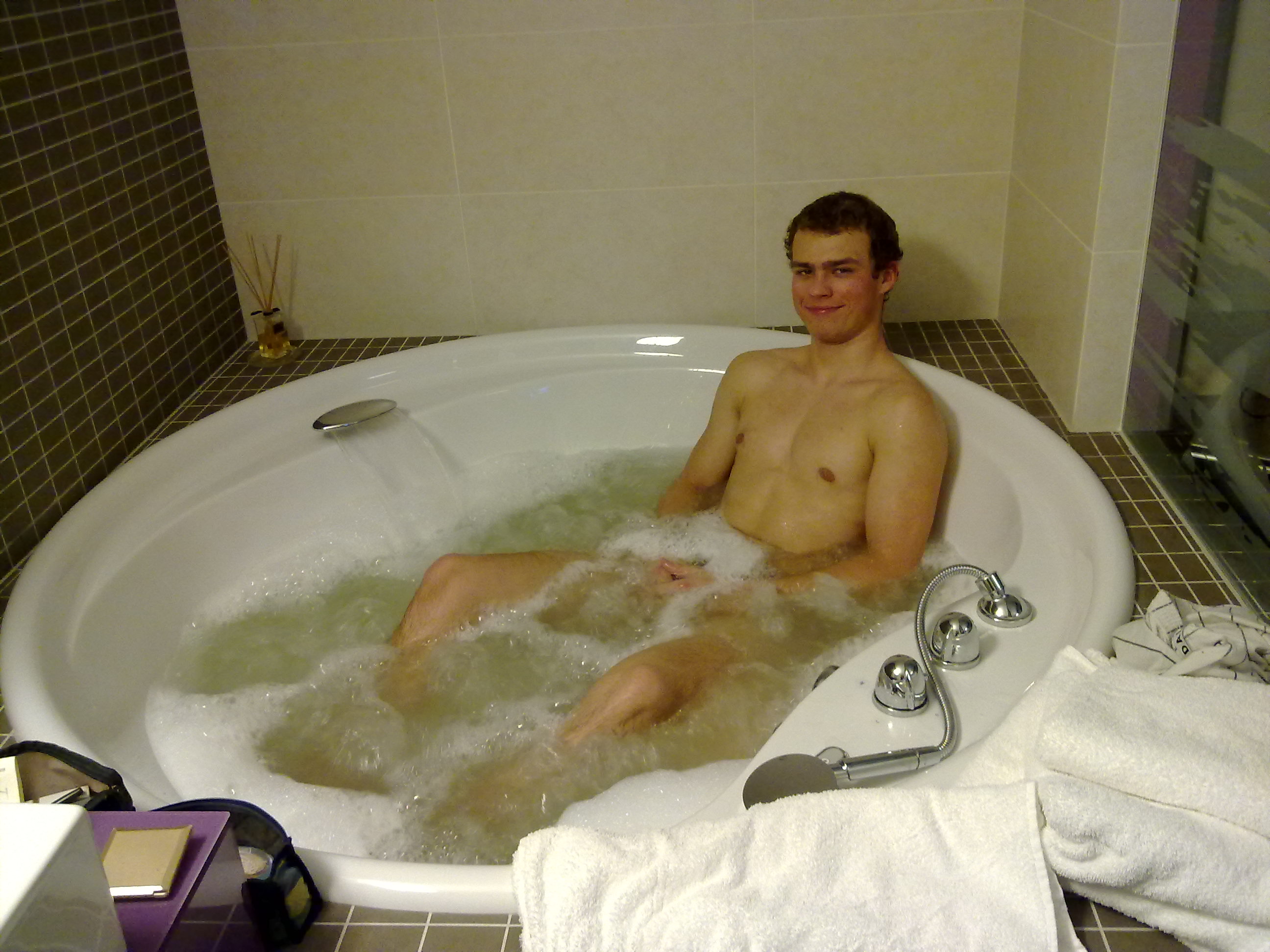 27122010437.jpg